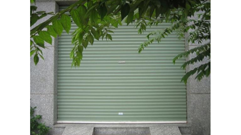   Các kiến thức về cửa cuốn kéo tay